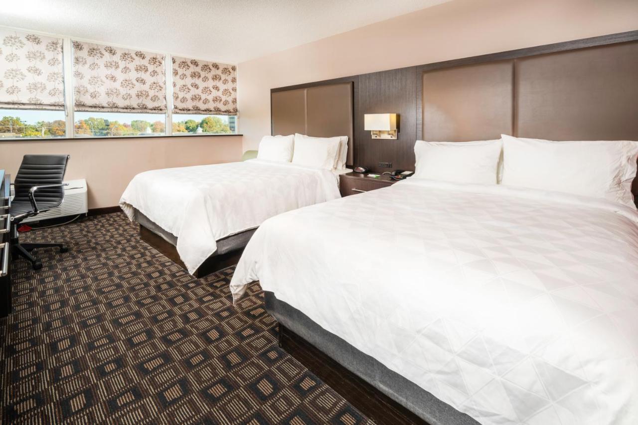 Holiday Inn Louisville East - Hurstbourne, An Ihg Hotel Екстериор снимка