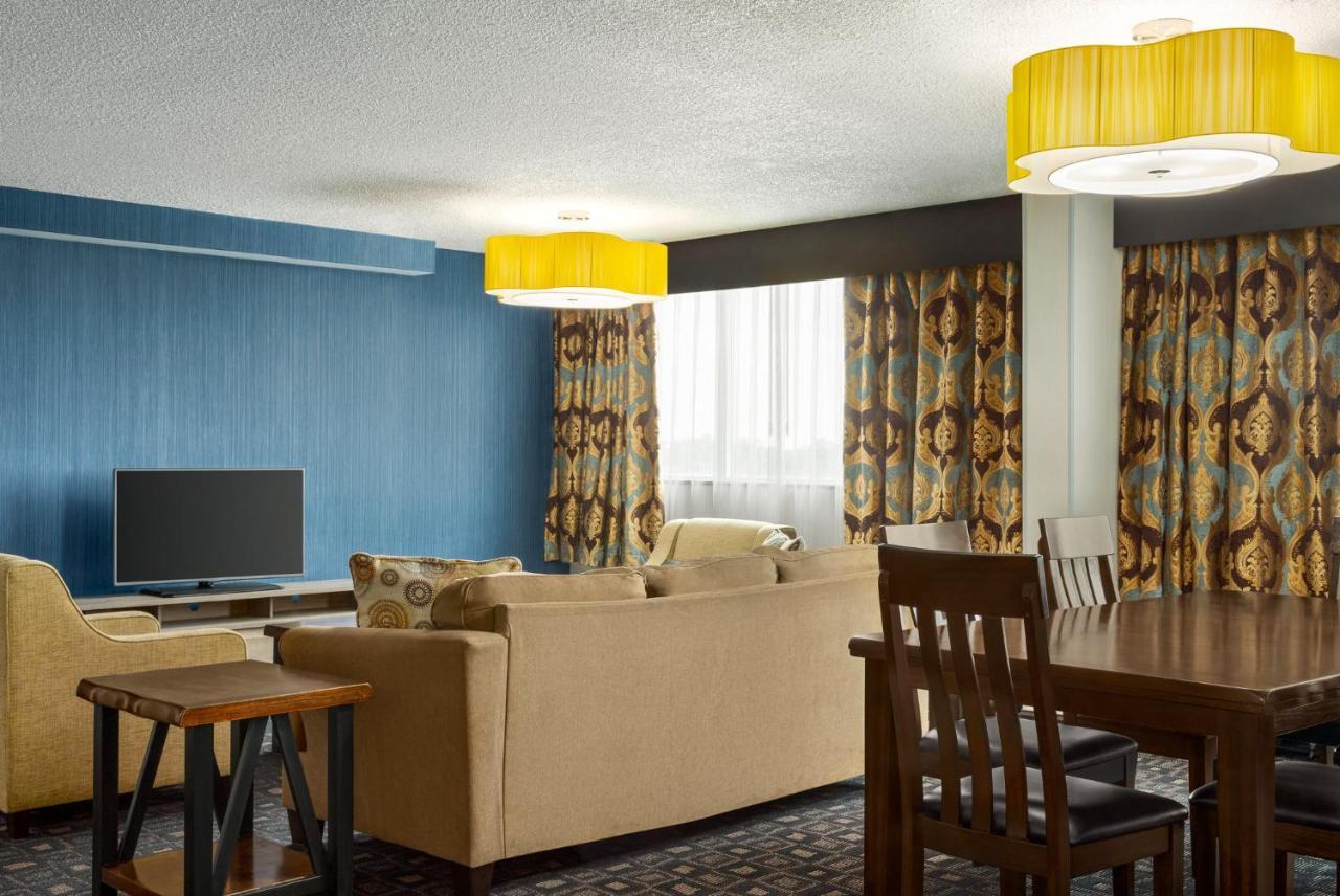 Holiday Inn Louisville East - Hurstbourne, An Ihg Hotel Екстериор снимка