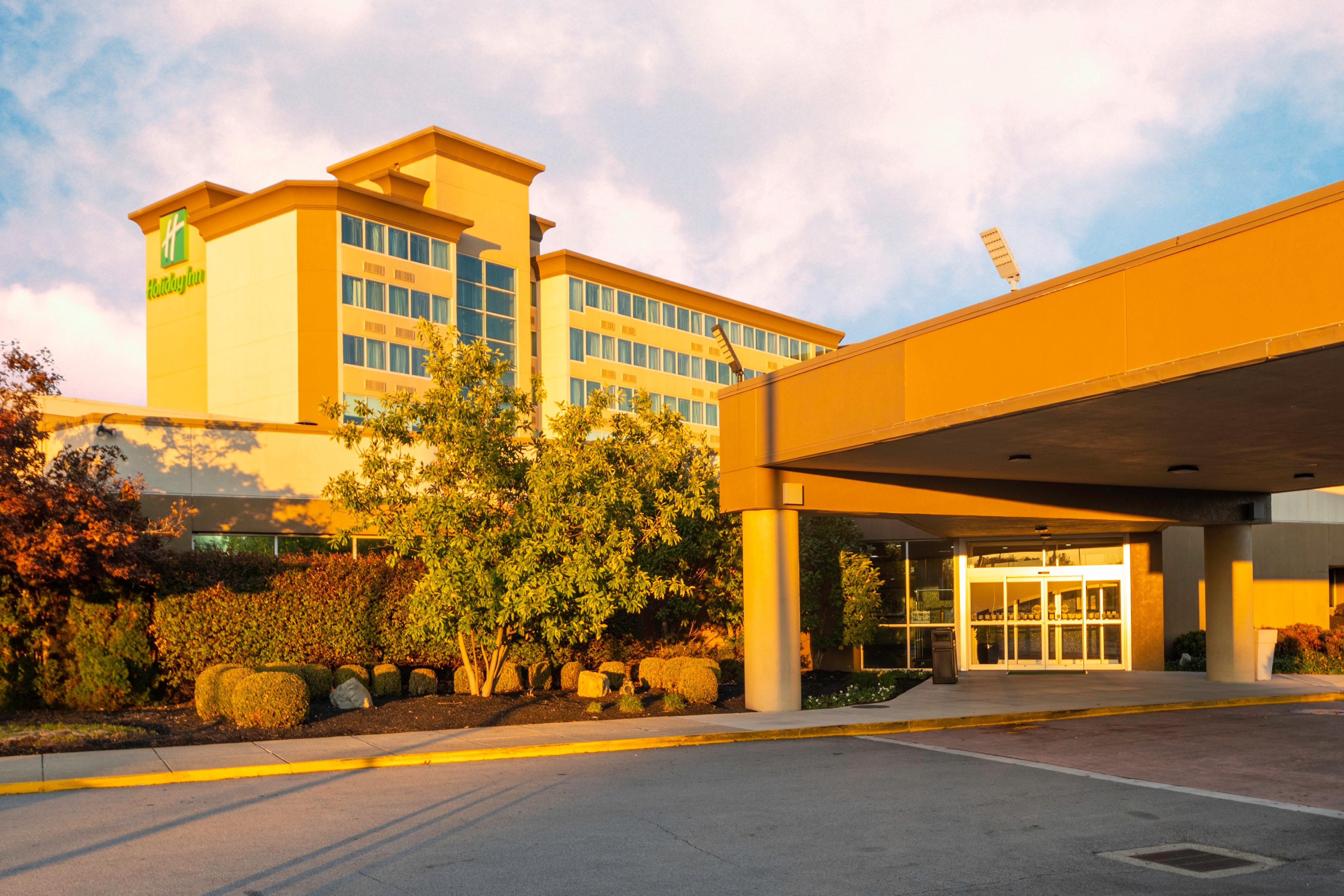 Holiday Inn Louisville East - Hurstbourne, An Ihg Hotel Екстериор снимка