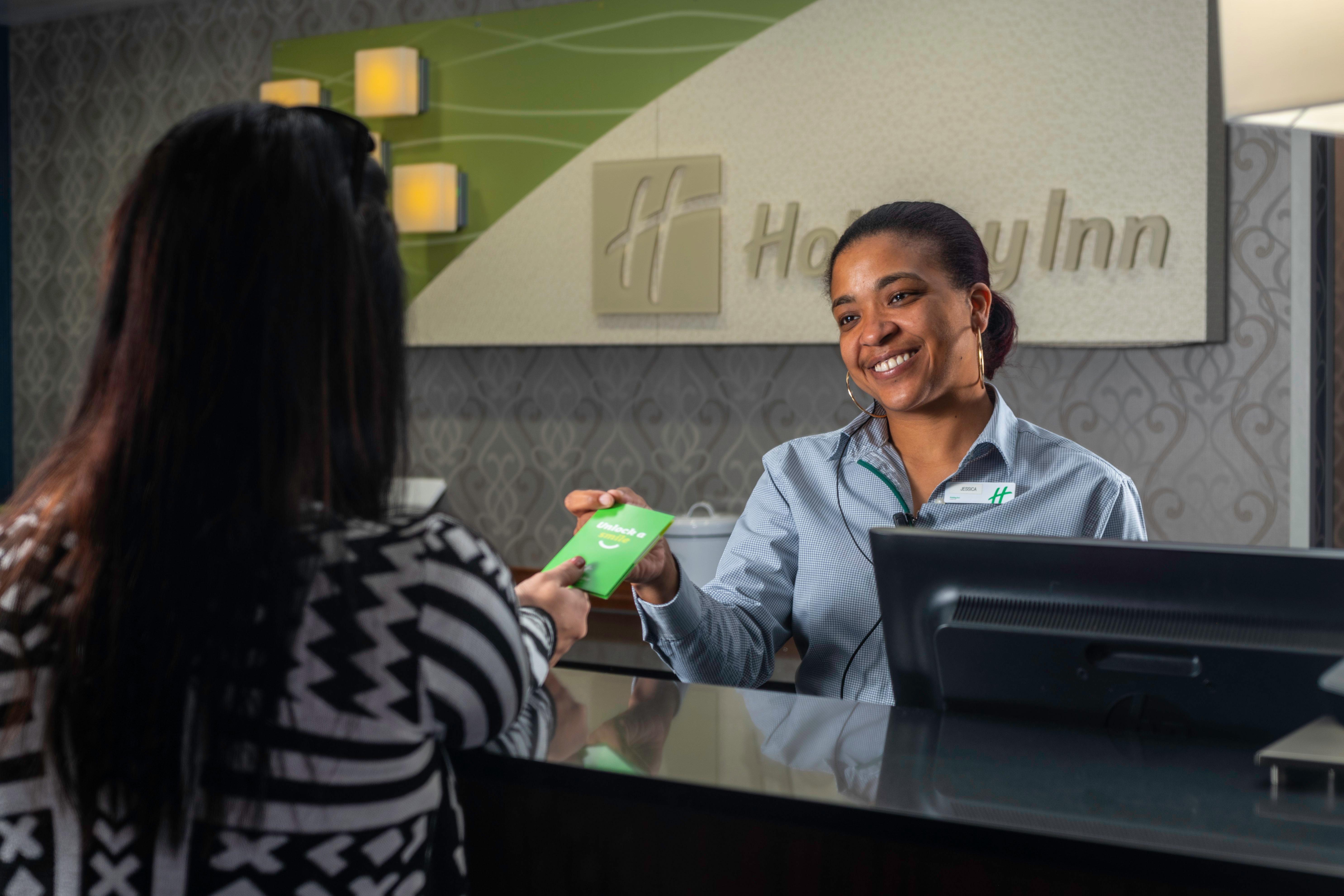 Holiday Inn Louisville East - Hurstbourne, An Ihg Hotel Екстериор снимка